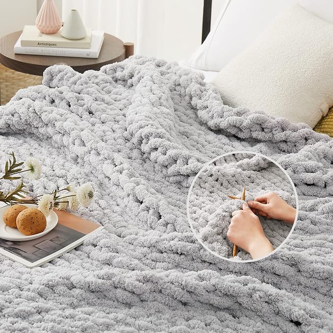 L'AGRATY Chunky Knit Throw Blanket - Image 3