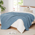 L'AGRATY Chunky Knit Throw Blanket by LAGRATY