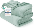 Bedsure GentleSoft Fleece Blanket Twin Size Sage Green by Unknown
