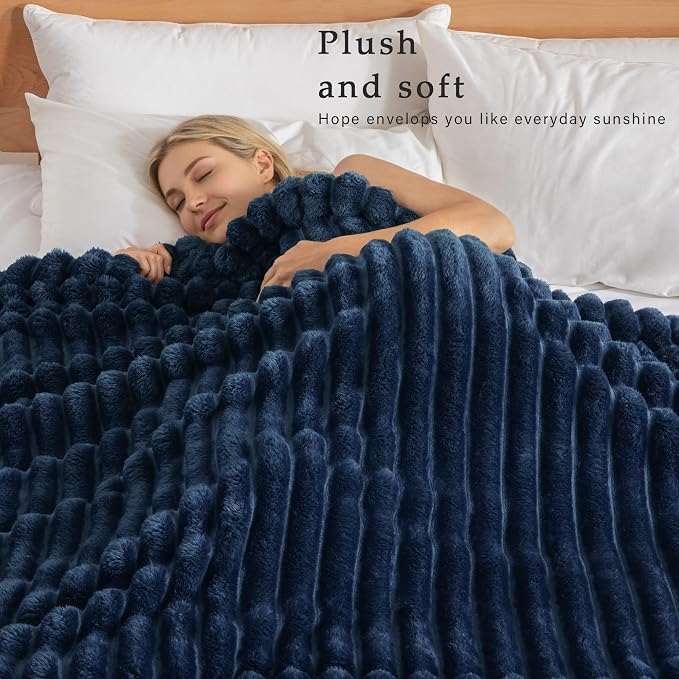 Exclusivo Mezcla Striped King Size Fleece Blanket - Image 2