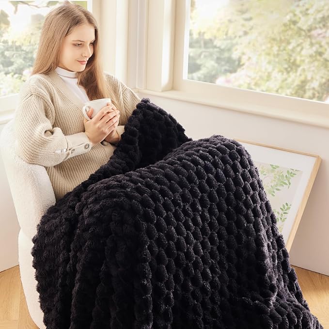 NEWCOSPLAY Fleece Clouds Cozy Twin Blanket - Image 2