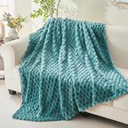 NEWCOSPLAY Fleece Clouds Cozy Twin Blanket - Image 3