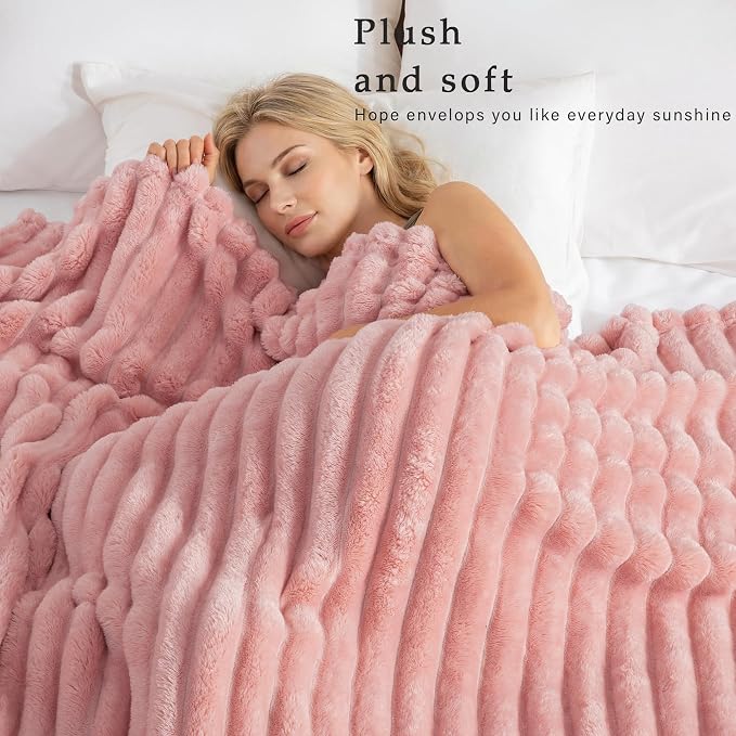Exclusivo Mezcla Striped California King Size Fleece Blanket - Image 2