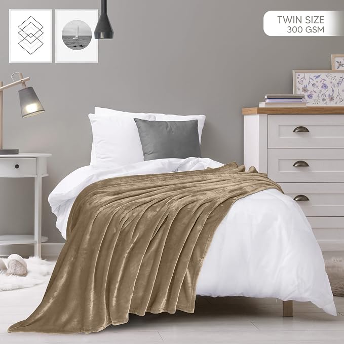 Utopia Bedding Ultra Soft Fleece Bed Blanket Twin Size Camel | Microfiber Plush - Image 2