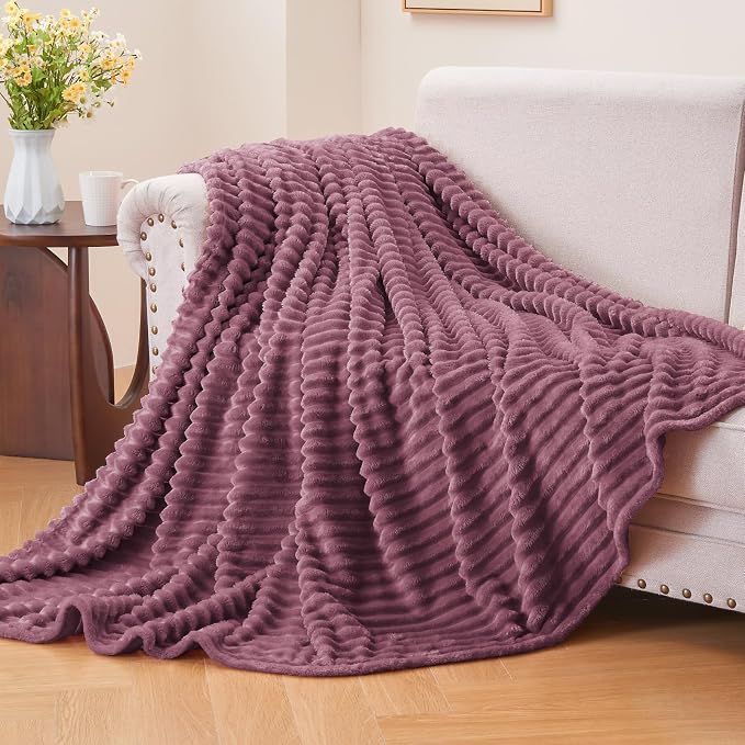 BEDELITE 3D Ribbed Jacquard Plum Fleece Twin Blanket - Image 2