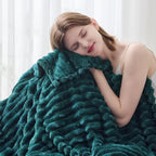 NEWCOSPLAY Fleece Ribbed Cozy King Blanket - Image 7