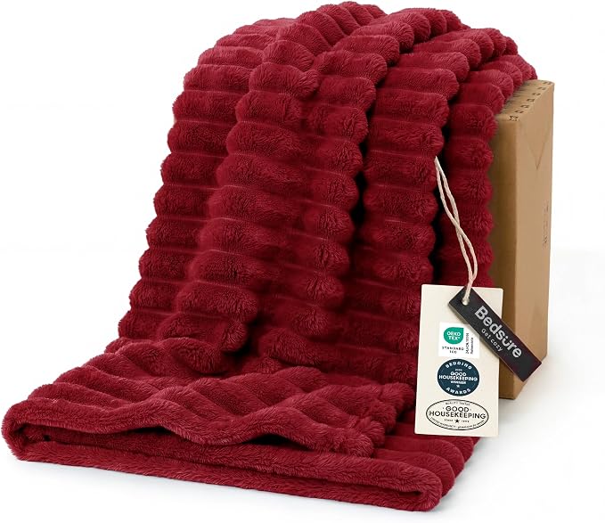 Bedsure Soft Twin Blanket for Bed Decor Gifts Red 60"x80" | Birthday Gifts for by Unknown