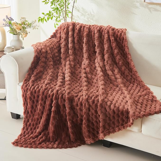NEWCOSPLAY Fleece Clouds Cozy Twin Blanket - Image 3