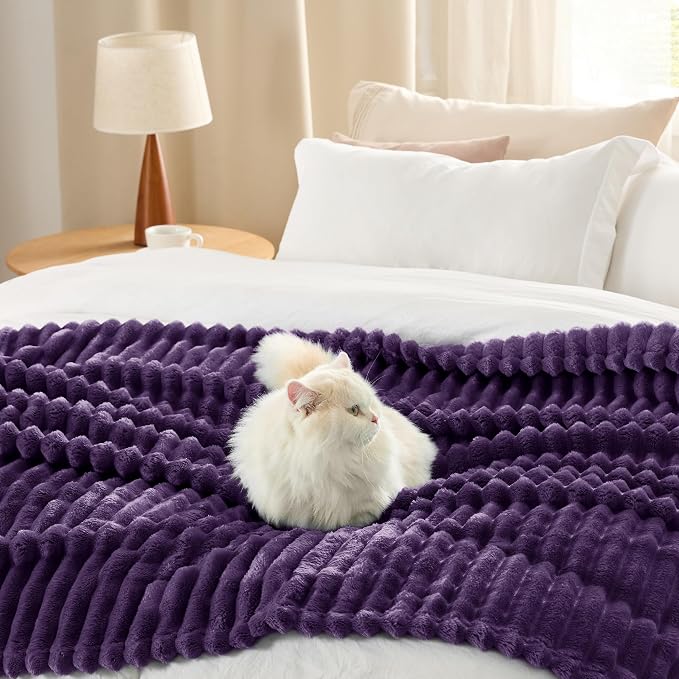 Bedsure Soft Purple Throw Blanket - Image 7