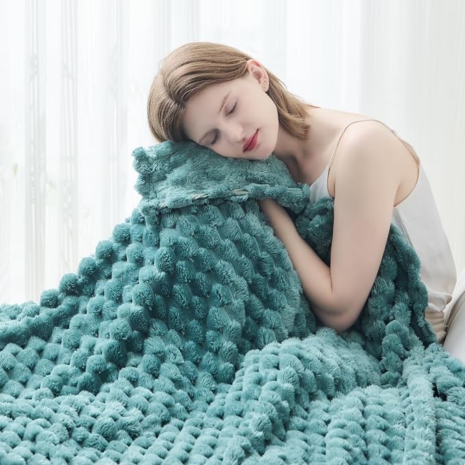 NEWCOSPLAY Fleece Clouds Cozy Twin Blanket by NEWCOSPLAY