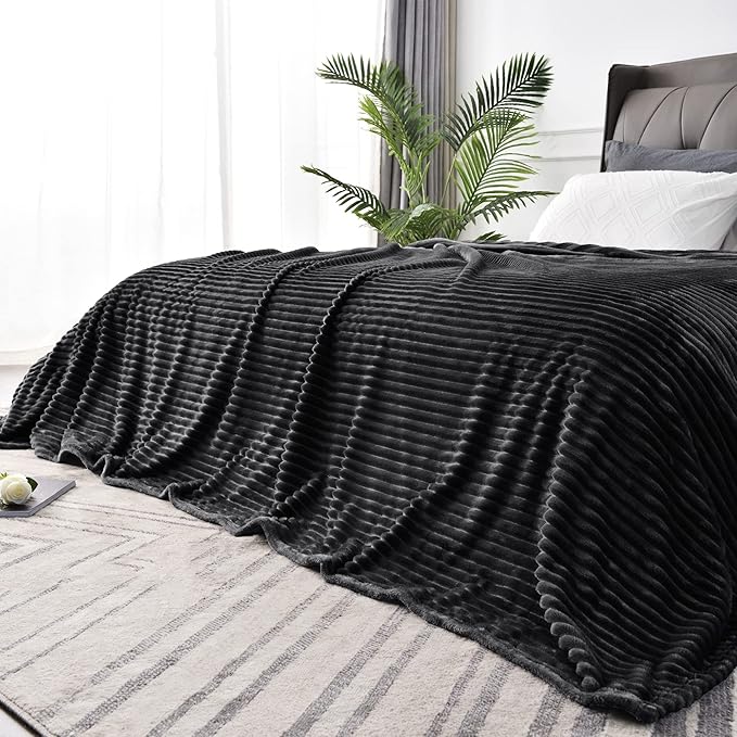 BEDELITE 3D Ribbed Jacquard Black Full Size Blankes by BEDELITE
