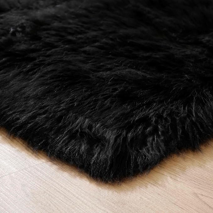 Goolela Black Sheepskin Rug 3x5 - Image 7