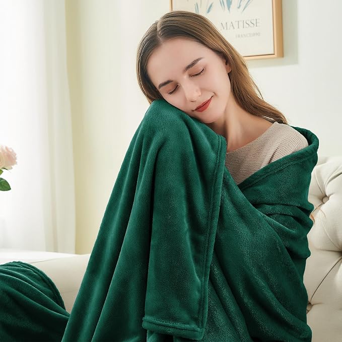 BEDELITE Fleece Blanket Soft Plush King Bed Blanket Forest Green 108"x90" | - Image 3