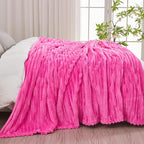 NEWCOSPLAY Fleece Ribbed Cozy King Blanket - Image 4