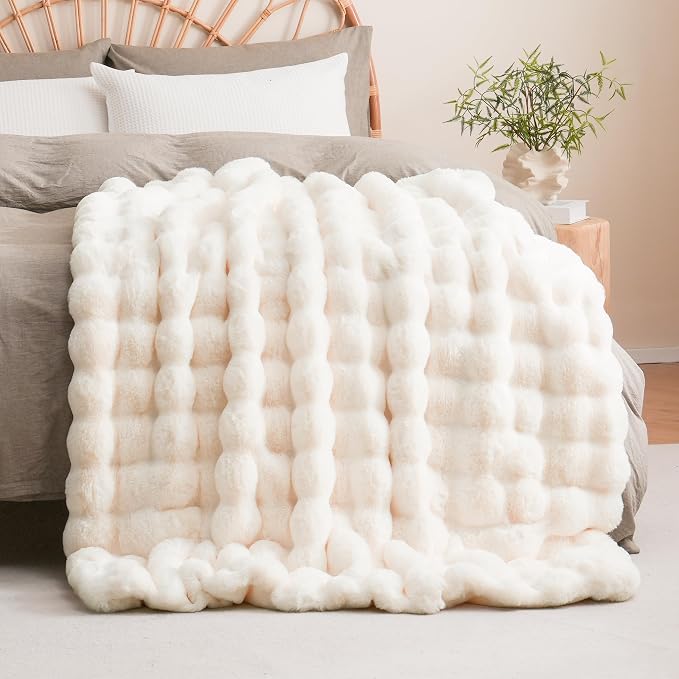 BENVWE Faux Fur Throw Blanket for Couch - Image 8