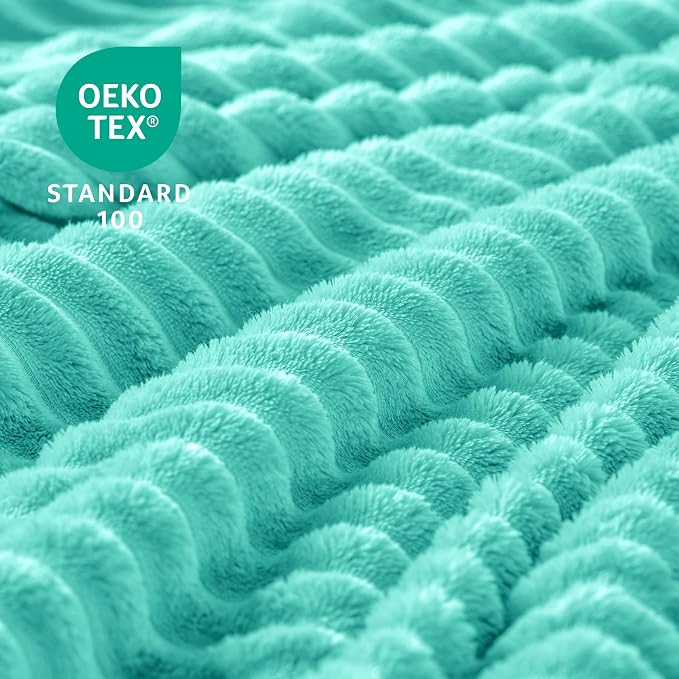 BEDELITE 3D Ribbed Jacquard Aqua Fleece Twin Blanket - Image 3