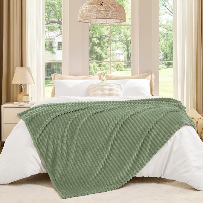 BEDELITE Ribbed Sage Grey Green Fleece Throw Blanket - Image 6