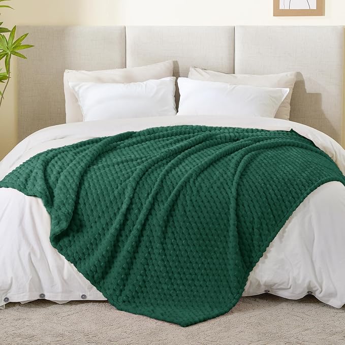 BEDELITE Dark Green Twin Blanket - Image 8
