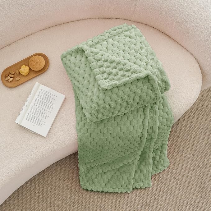 BEDELITE Sage Green Throw Blanket - Image 6