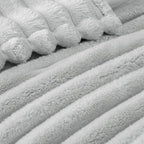 Exclusivo Mezcla Striped Twin Size Fleece Blanket - Image 4