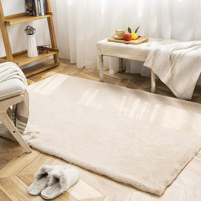 Ashler Faux Fur Rug, Ultra Soft Faux Rabbit Fur, 4 x 6 Feet Rectangle, Machine - Image 7