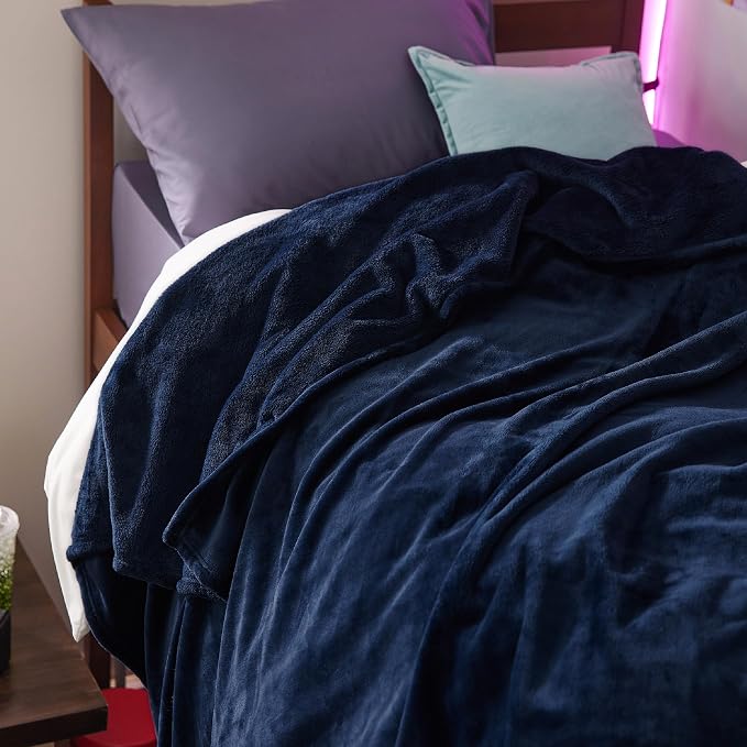 Bedsure GentleSoft Fleece Blanket Twin XL - Image 2