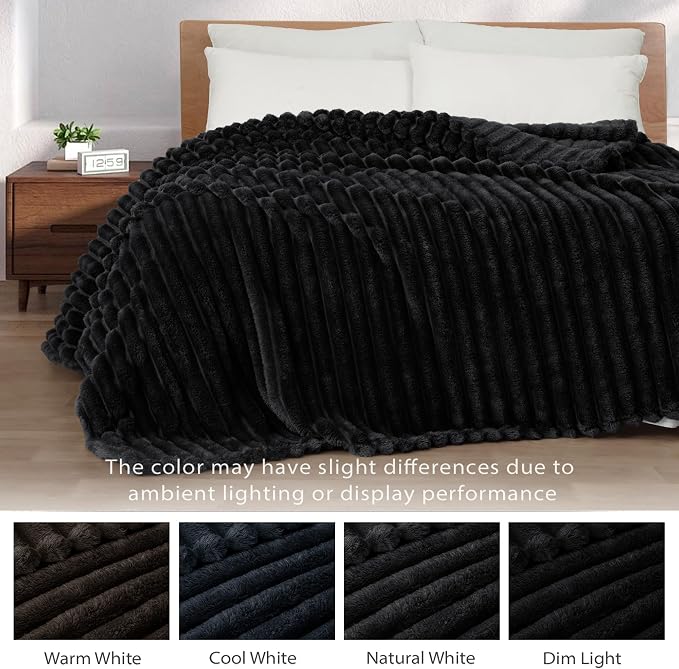 Exclusivo Mezcla Striped Queen Size Fleece Blanket - Image 3