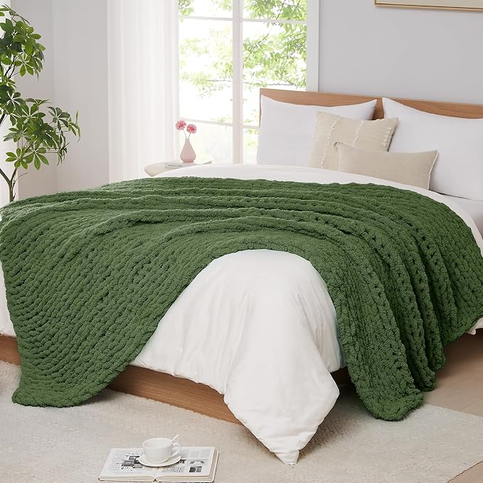 L'AGRATY Chunky Knit Throw Blanket - Image 8