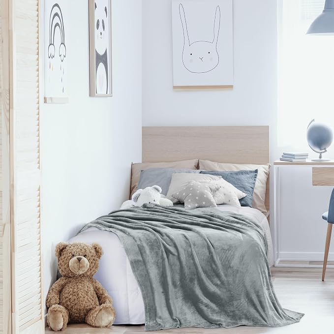 Utopia Bedding Soft Fleece Bed Blanket Queen Size Ash Grey | Microfiber Plush - Image 9