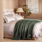 Bedsure 3D Fleece Bubble Blanket - Image 4