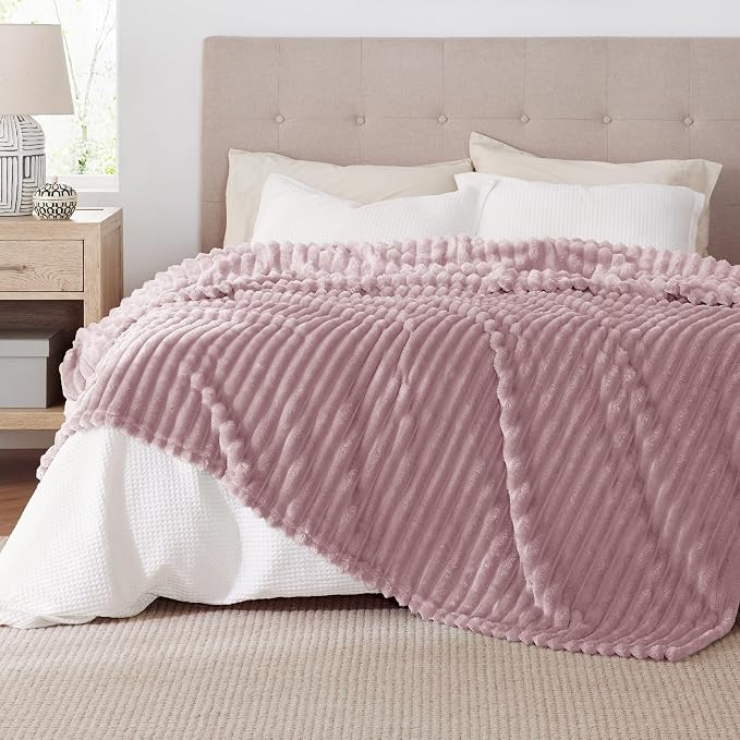 Bedsure Soft Full Size Fleece Blankets - Image 7