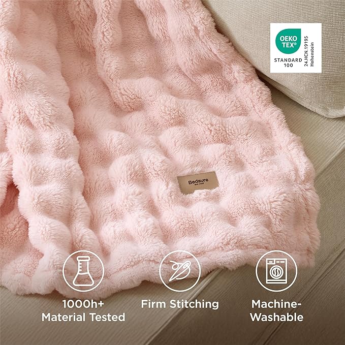 Bedsure 3D Fleece Bubble Blanket - Image 4
