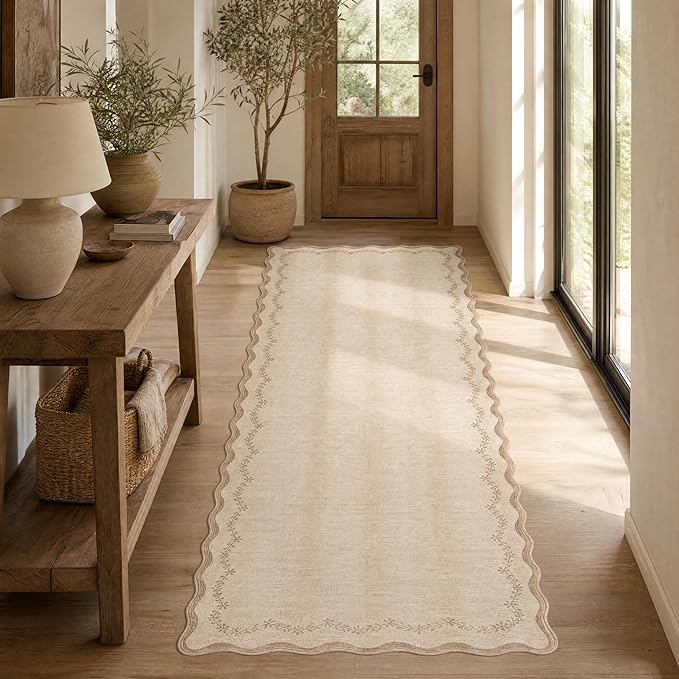 GarveeHome 2.5x8 Scalloped Washable Runner Rug Non Slip Hallway Kitchen Rug | by GarveeHome