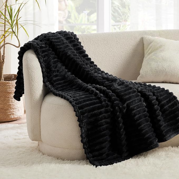 Bedsure Soft Black Throw Blanket - Image 2