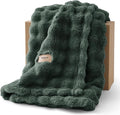 Bedsure 3D Fleece Bubble Blanket by BEDSURE