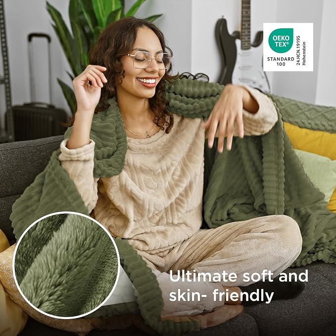 Bedsure Soft Throw Blanket for Couch Decor Gifts Moss 50"x60" | Birthday Gifts - Image 3