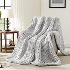 L'AGRATY Chunky Knit Throw Blanket by LAGRATY
