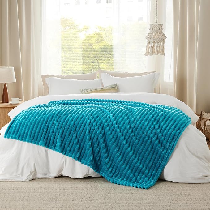 Bedsure Soft Throw Blanket for Couch Decor Gifts Teal 50"x60" | Birthday Gifts - Image 7