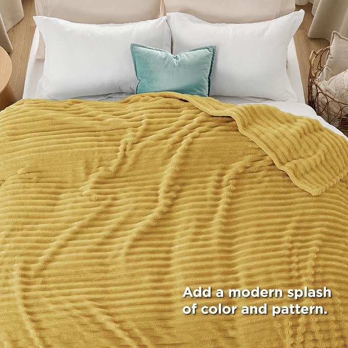 Bedsure Soft Full Size Fleece Blankets - Image 6