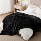 Bedsure Soft Full Size Fleece Blankets - Image 7