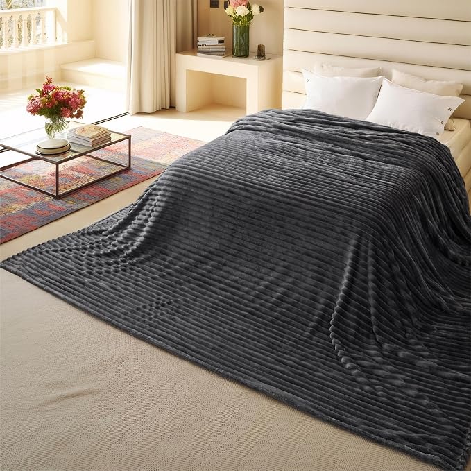 Bedsure Extra Soft Large Fleece Blanket - Image 8