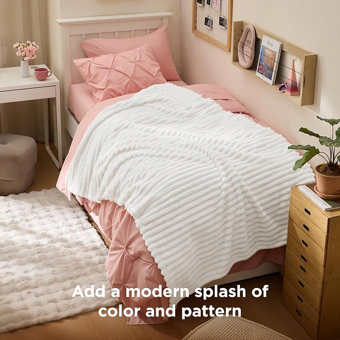 Bedsure Soft Cozy Twin XL Blanket - Image 3