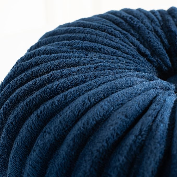 HIG Set of 2 Navy Flannel Decorative Round Pleated Throw Pillows | Vintage - Image 3