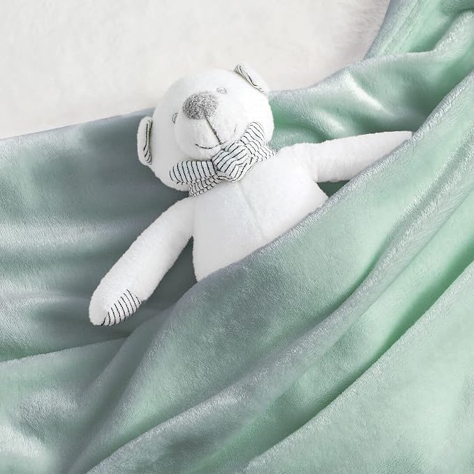 Bedsure GentleSoft Bedding Fleece Blanket - Image 4