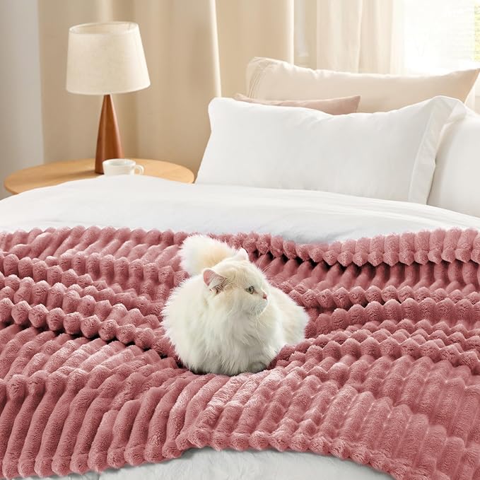 Bedsure Soft Twin XL Blanket for Bed Dorm Dusty Pink 66"x90" | Birthday Gifts - Image 5