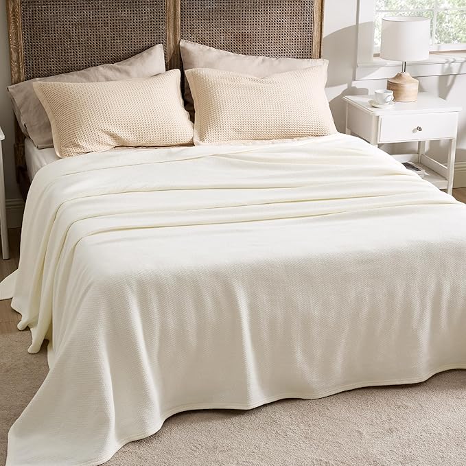 Bedsure GentleSoft 100% Cotton Blanket Queen Size - Image 5