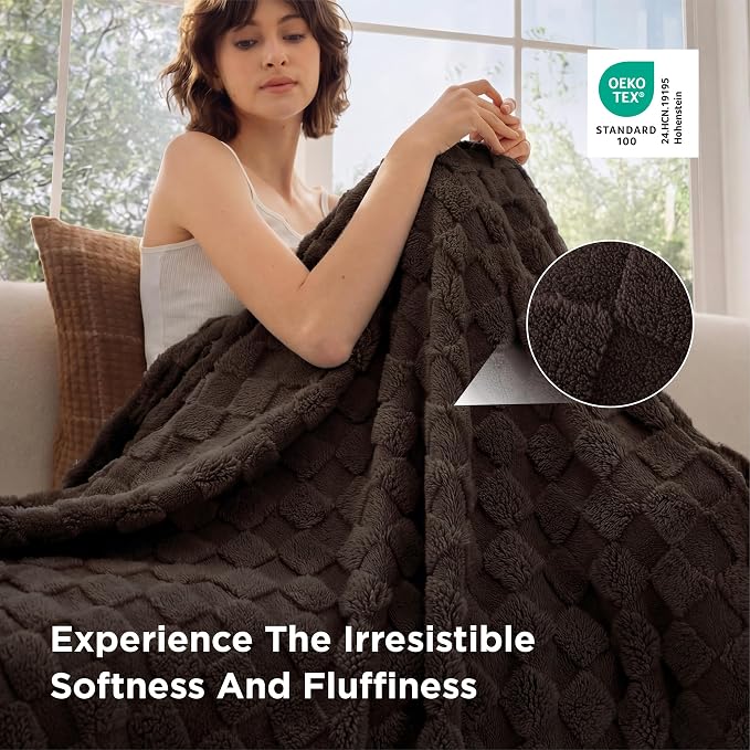 Bedsure GentleSoft Full Size Blankets - Image 4