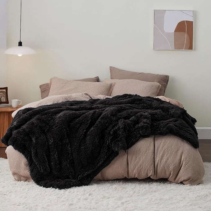 Bedsure GentleSoft Fluffy Black Blankets Queen Size - Image 8