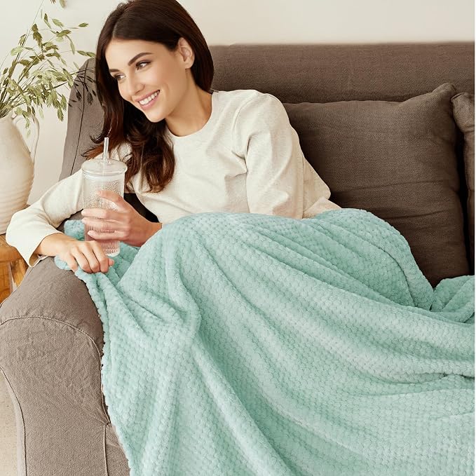 Exclusivo Mezcla Soft Waffle Fleece Bed Blanket King Size, Mint Green | - Image 2