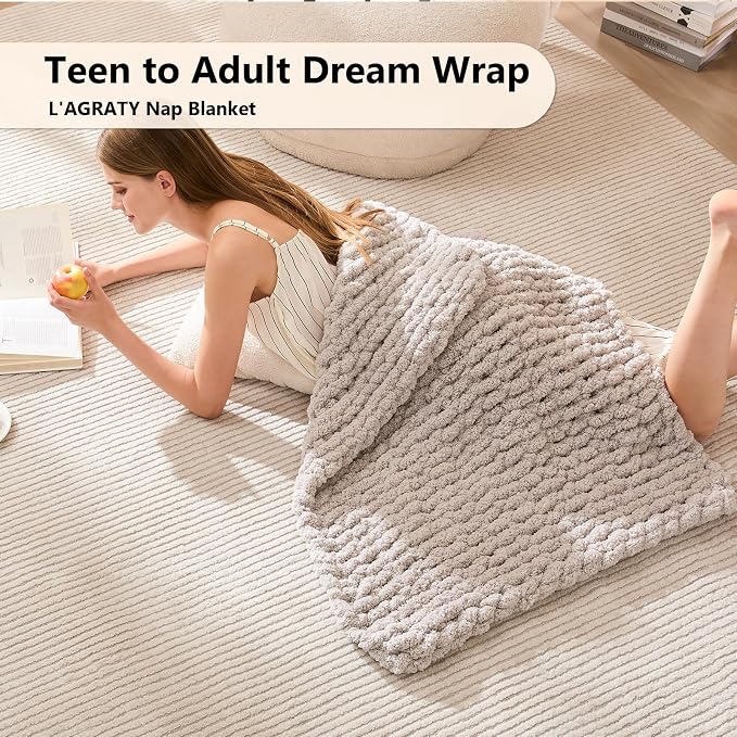 L'AGRATY Chunky Knit Throw Blanket - Image 2